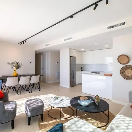 アパート Atico Con Vistas Al Mar Y Terraza De 240m2 エステポナ